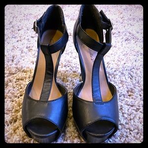 Breckelles Peep toe high heels
